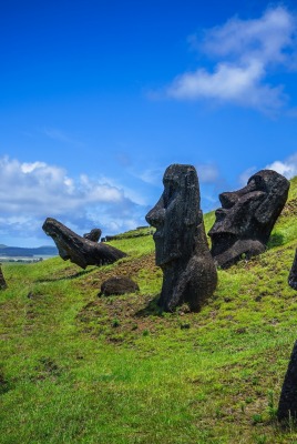 остров пасхи склон статуи