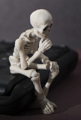 Юмор скелет клавиатуры фигурка