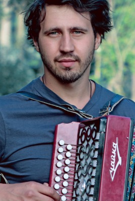 мужчина игорь растеряев гармонь man Igor rasteryaev accordion