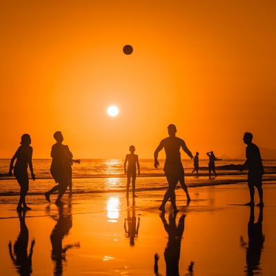 люди пляж закат волейбол море