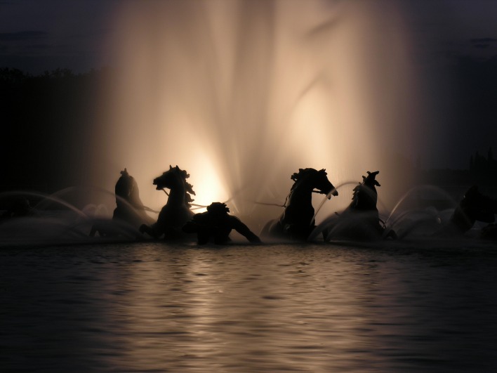 Лошади фонтан