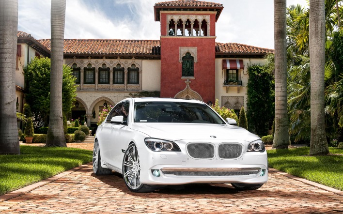 Белый BMW M5