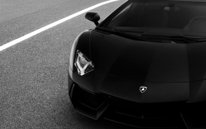 матовая Lamborghini