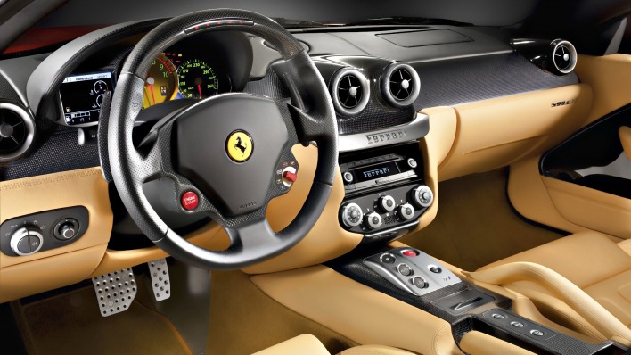 салон автомобиль Ferrari 599 GTB Fiorano
