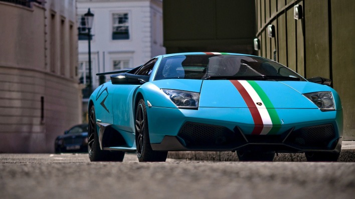 Lamborghini синяя