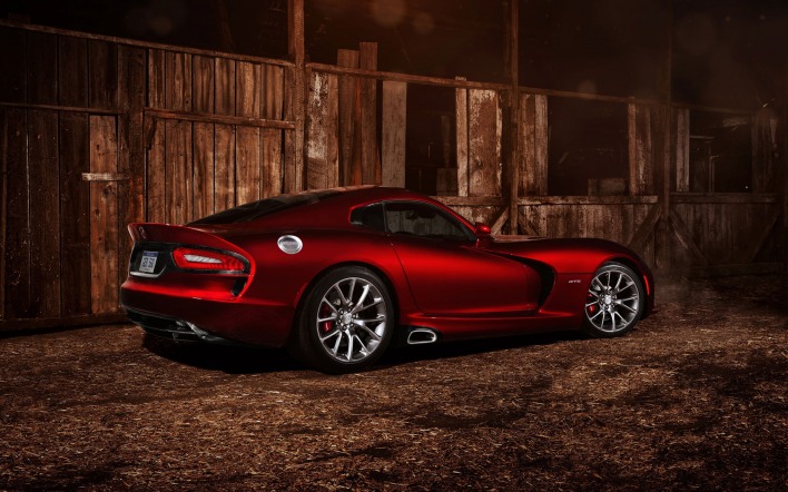 красный спортивный автомобиль Dodge Viper GTS red sports car