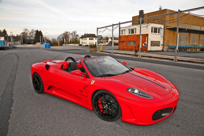 красный спортивный автомобиль Ferrari F430 red sports car