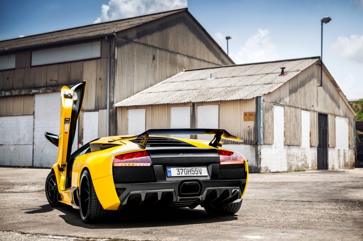 ламборгини желтая автомобиль Lamborghini yellow car