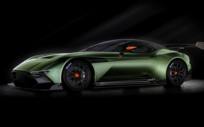 Aston Martin Vulcan суперкар