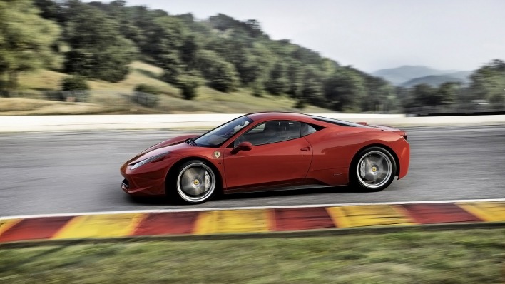 Ferrari 458 скорость