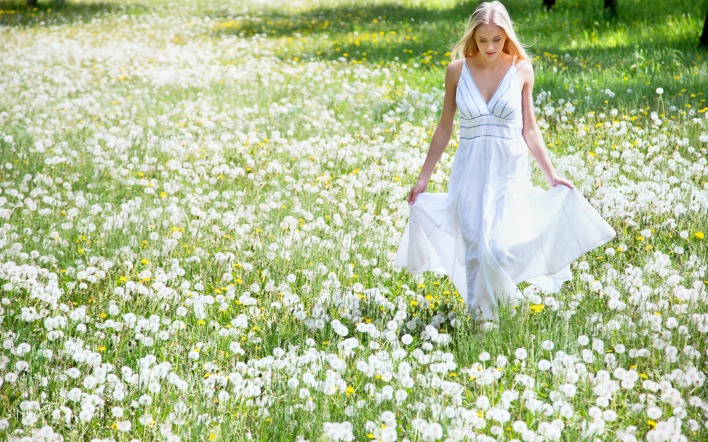 природа весна девушка белое платье цветы