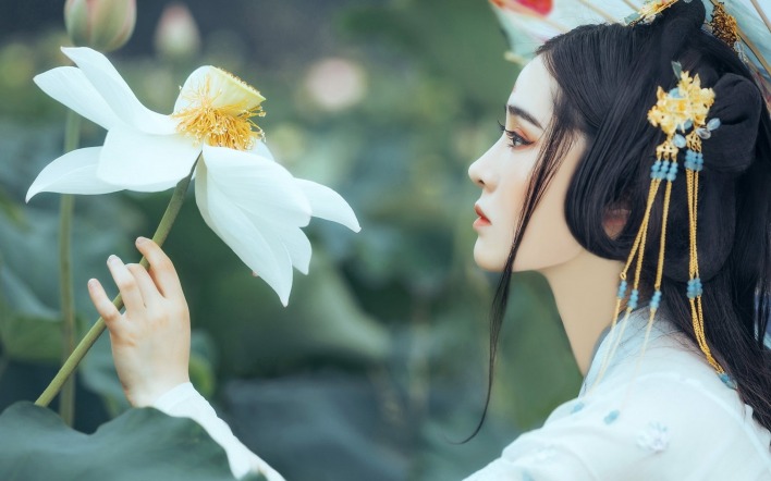 девушки азии цветок взгляд профиль