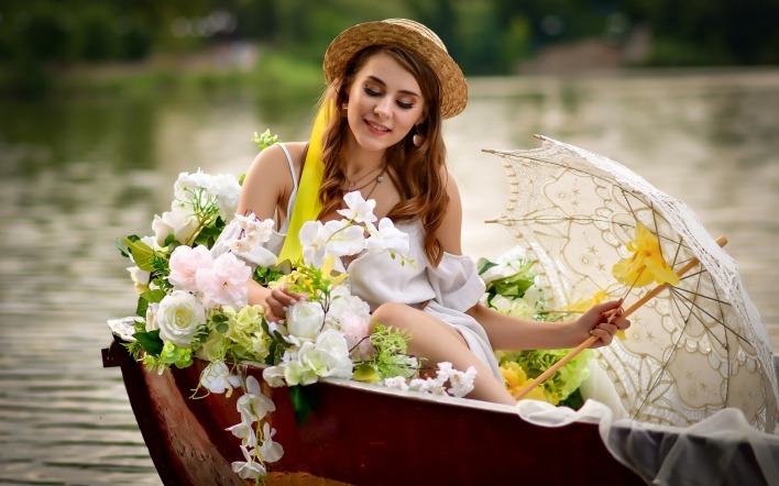 девушка цветы лодка шляпка