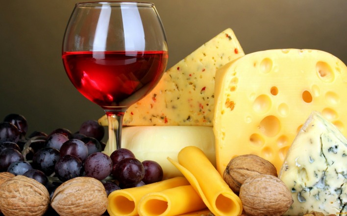 вино сыр виноград орехи