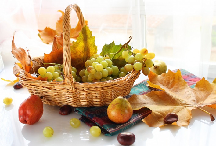 еда фрукты груша виноград корзина food fruit pear grapes basket