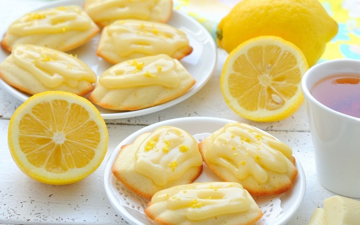 пирожные лимоны чай
