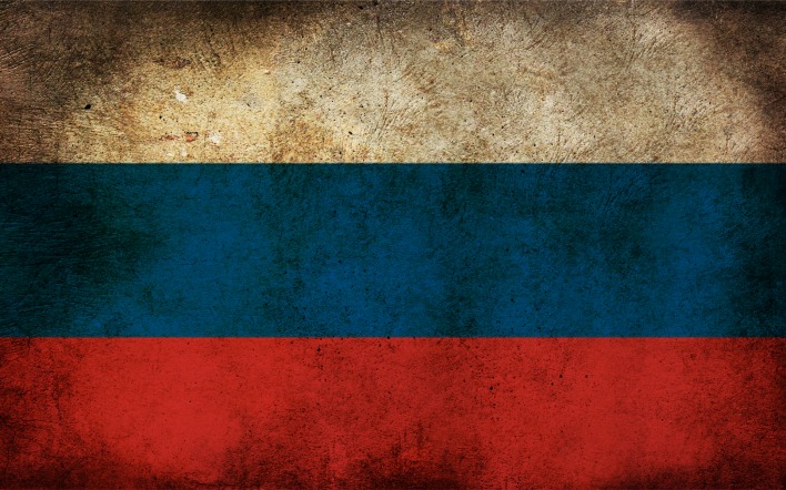 Российский флаг краской на стене
