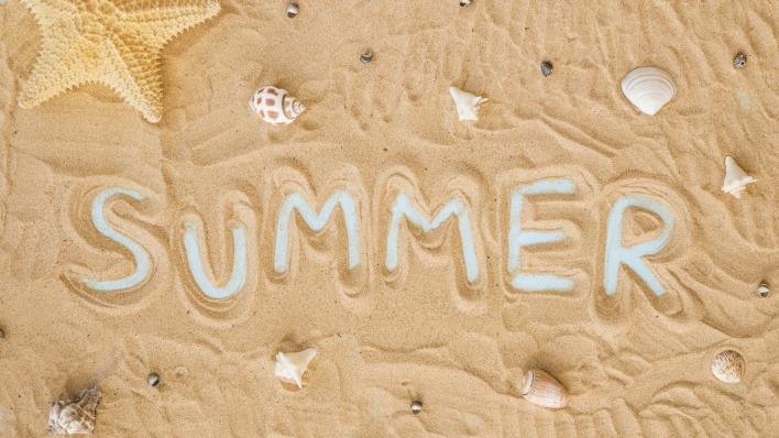 лето песок пляж надпись