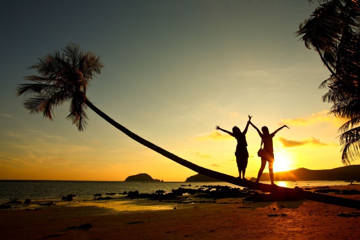 отдых пальма пляж побережье море солнце закат