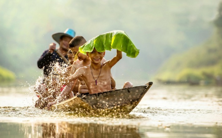 лодка брызги дети тайланд