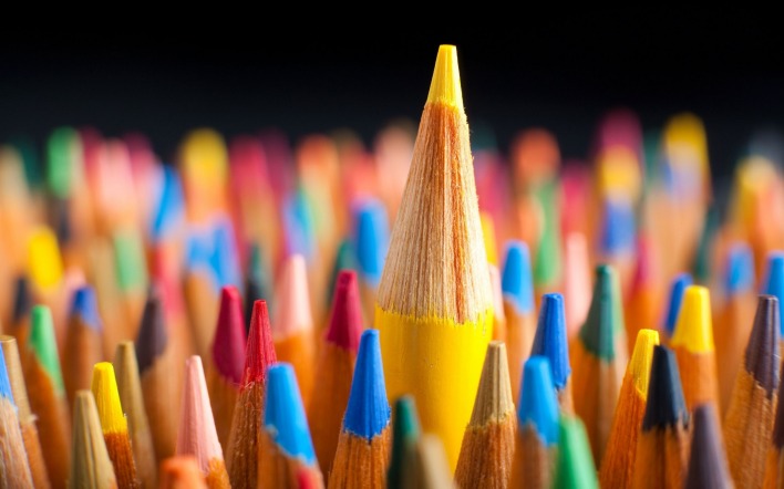 цветные карандаши ярки радужные креатив