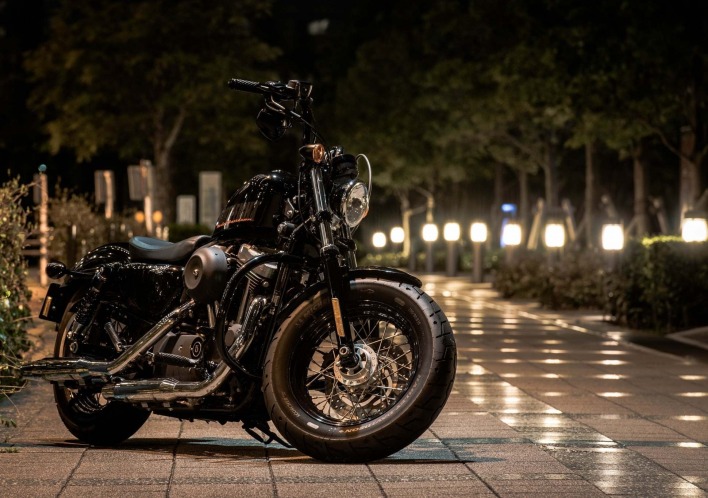 мотоцикл черный харлей