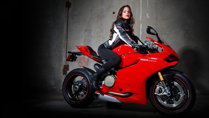 мотоцикл красный девушка