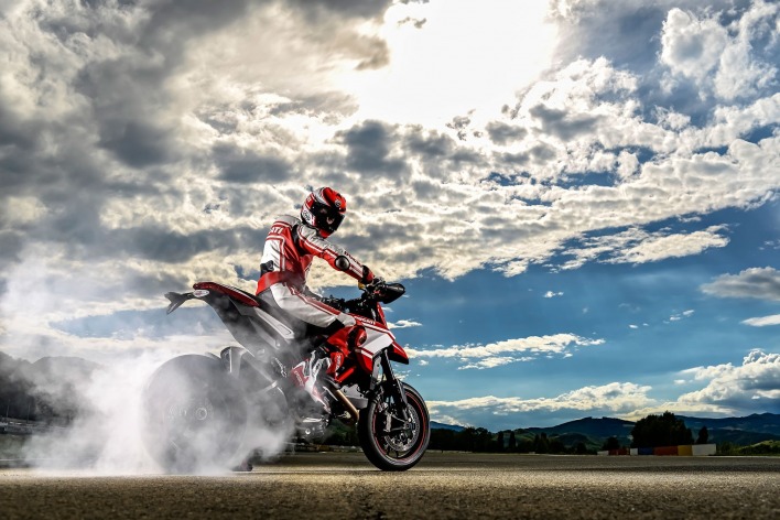 Мотоцикл небо облака дорога
