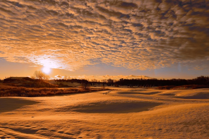 Солнце песок облака