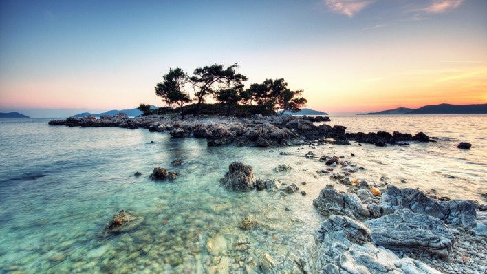 море остров небо камни