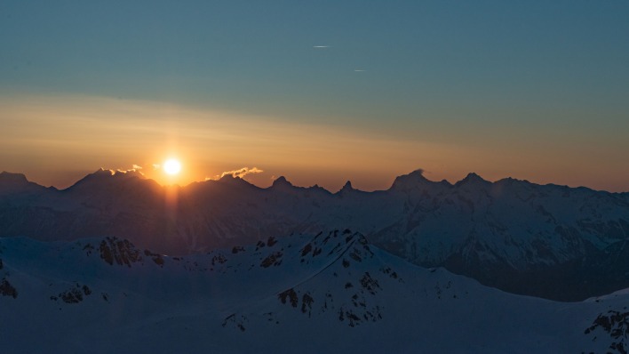 природа солнце горы скалы снег вечер