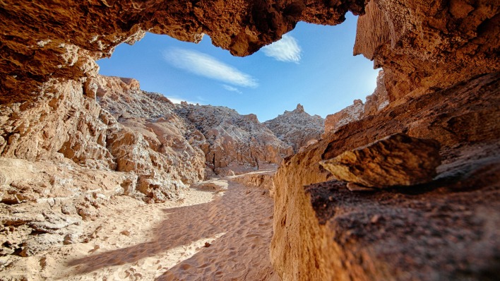 пещера пустыня