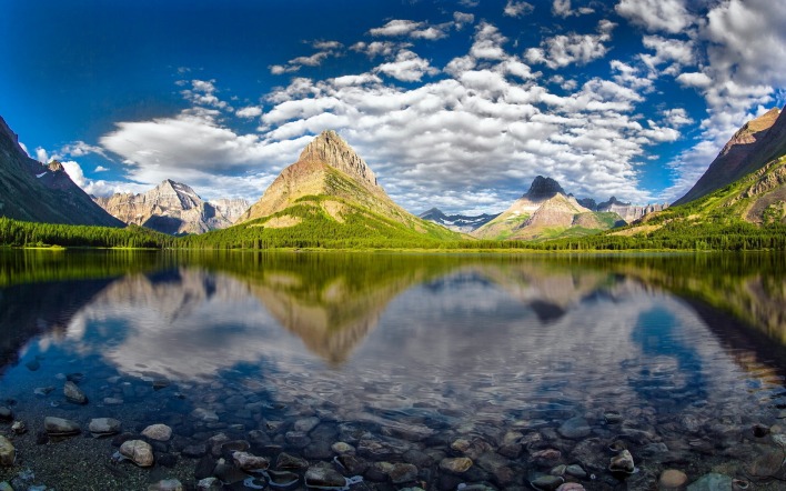 горы вода отражение небо