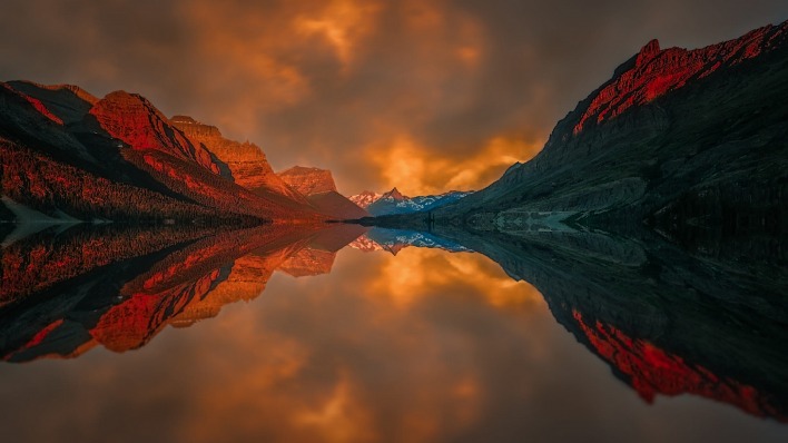горы отражение небо озеро