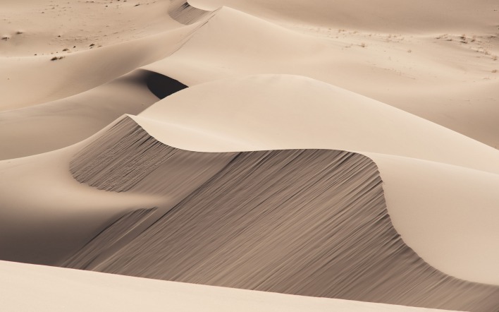 пустыня пески холмы