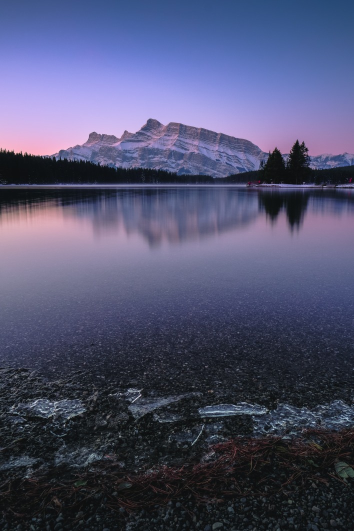 озеро сумерки фиолетовый гора