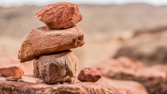 камни пустыня баланс