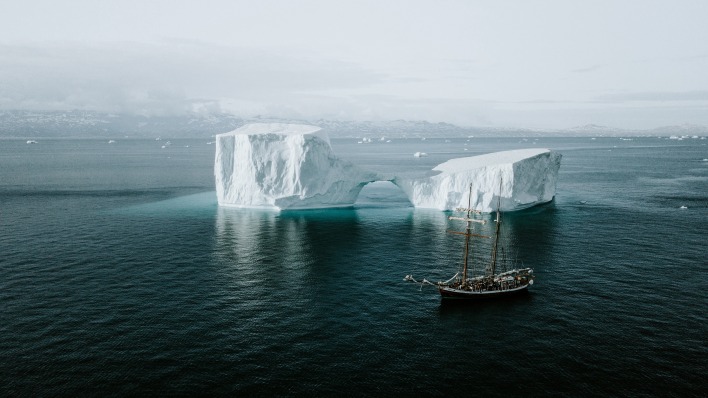 айсберг лед море корабль глыба