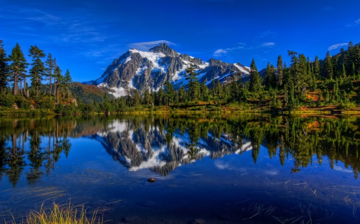 гора озеро штиль отражение