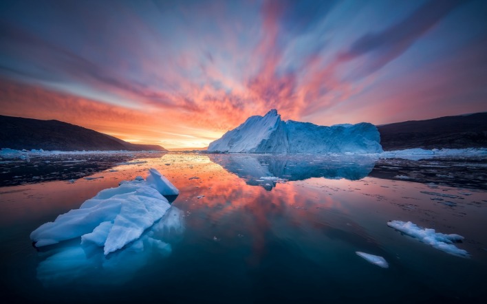 закат ледник айсберг отражение