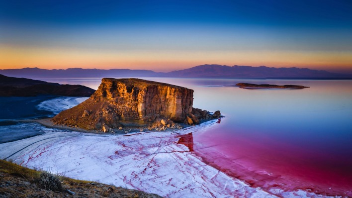 скала залив море розовый высота