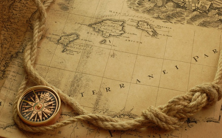 Карта с компасом и веревкой