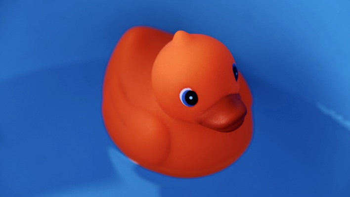 утка красная игрушка ванночка вода