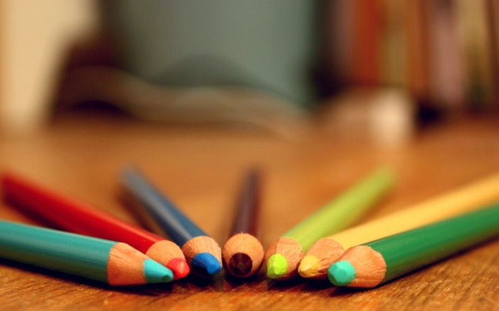 карандаши цветные деревянный