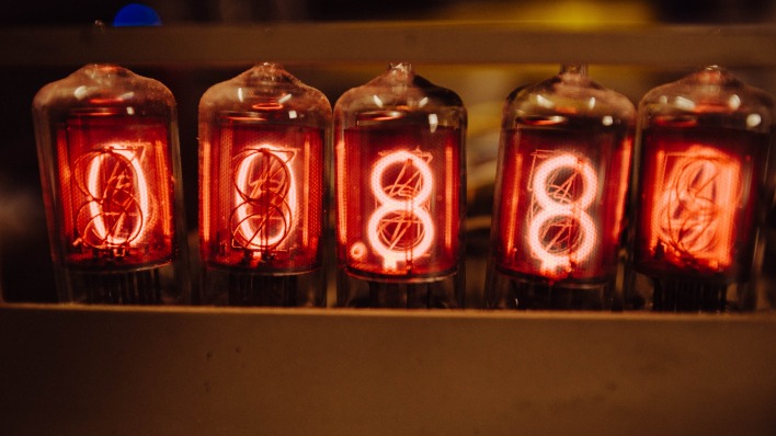 ламповые часы газоразрядный индикатор цифры свечение