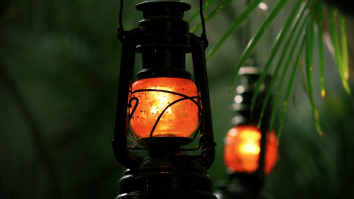 фонари крупный план киросиновая лампа