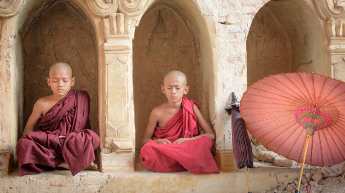 буддисты буддизм монахи