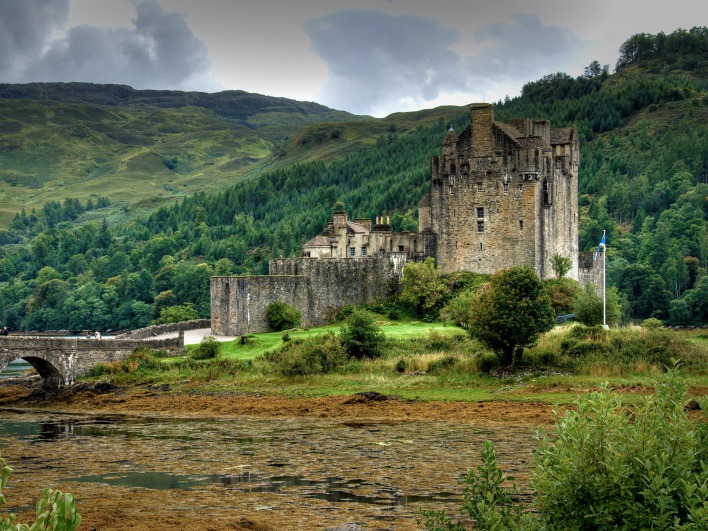 Замок (Шотланди