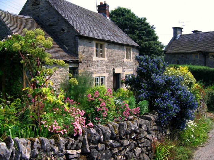 Дом из камн Англия