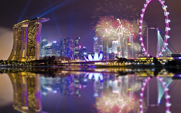 фейерверк над Сингапуром